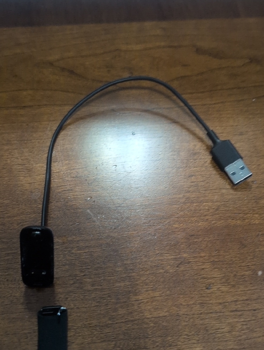 Fitbit Inspire 3 With Charger And Black & Mauve Bands - Picture 3 of 3